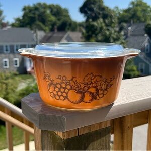 Vintage PYREX Old Orchard Casserole Dish #473 w/Clear Lid 1-Qt, 1970s